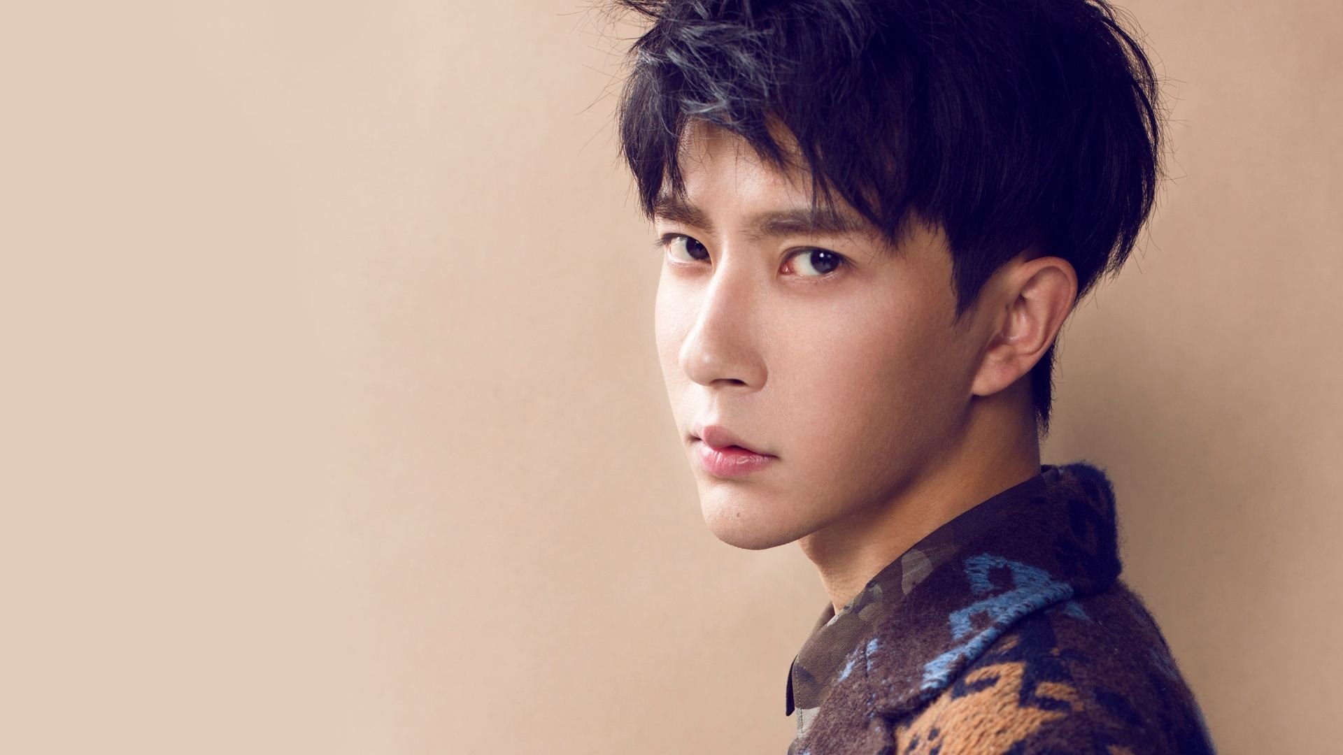 传奇教练“战术秘籍”：妙招不断助力冲击冠军，传奇训练家官网